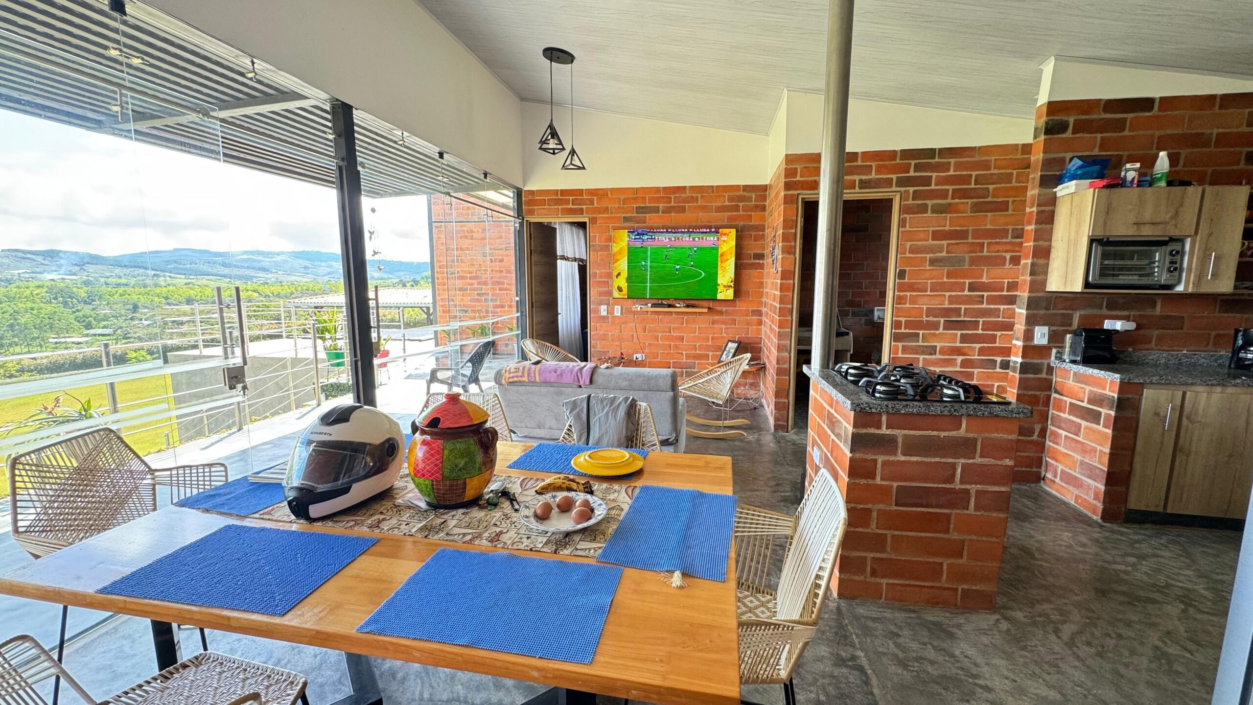 Casa amoblada , excelente para pasar en famiia en el aguacatal – pavas