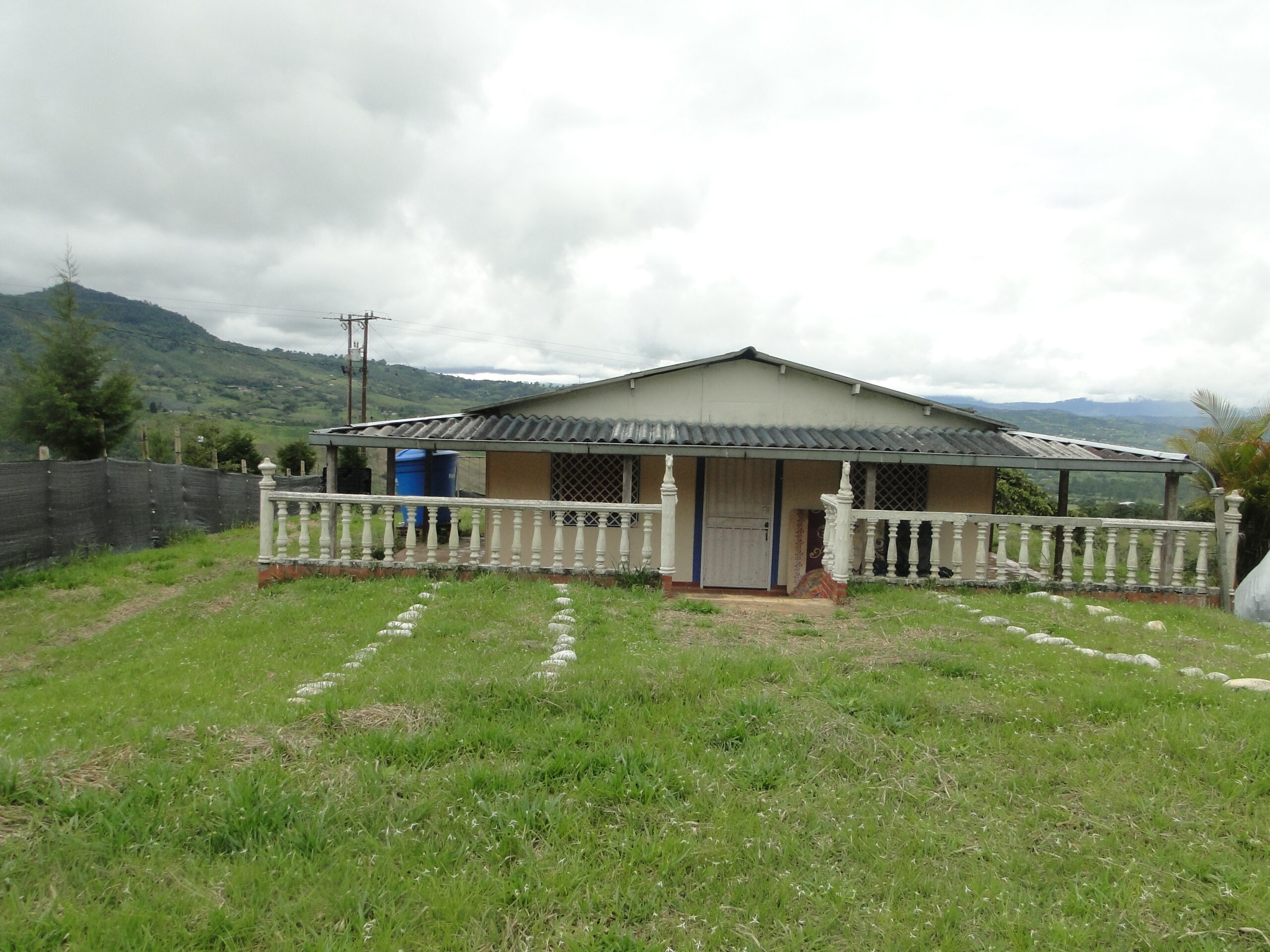 Se vende casa en montañitas